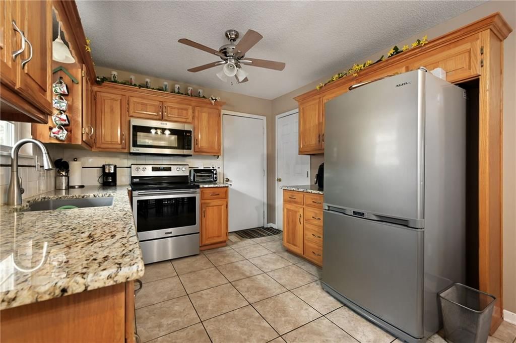 1323 NE Ridgeview Drive — photo 8