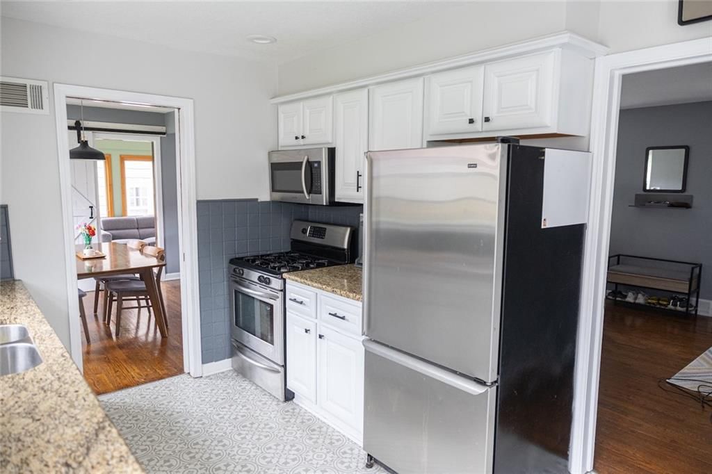 216 W 70th Terrace — photo 14