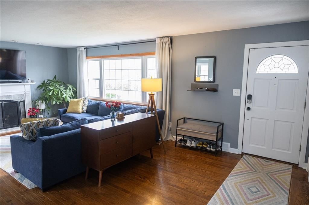 216 W 70th Terrace — photo 5