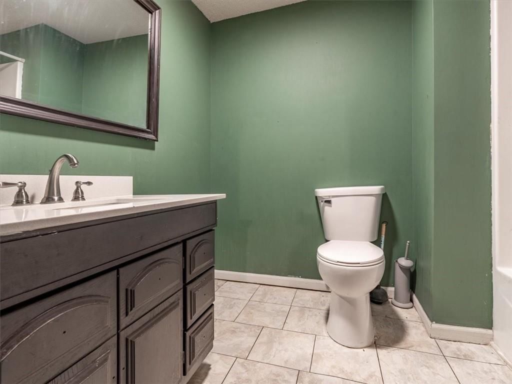 917 S 39th Street — photo 30