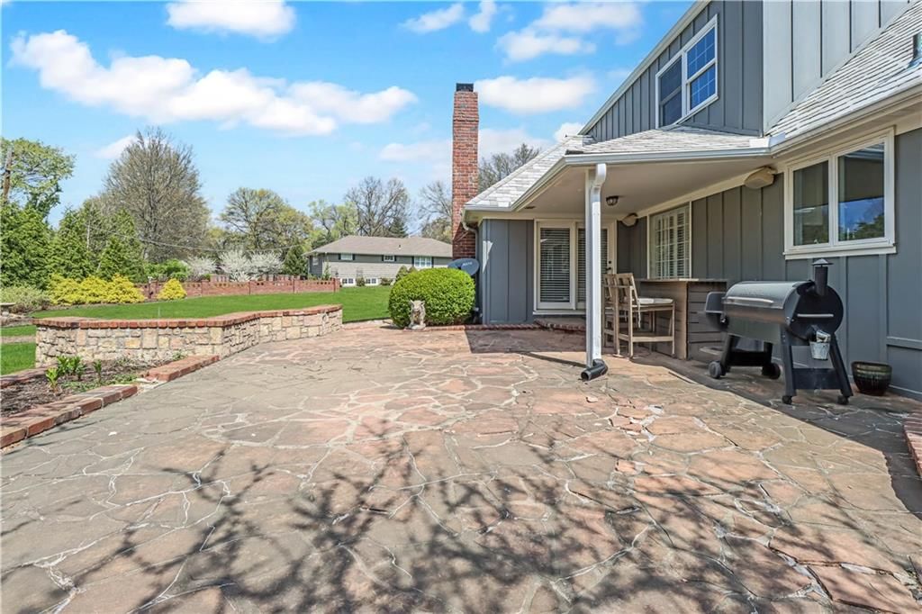 8544 Roe Avenue — photo 47