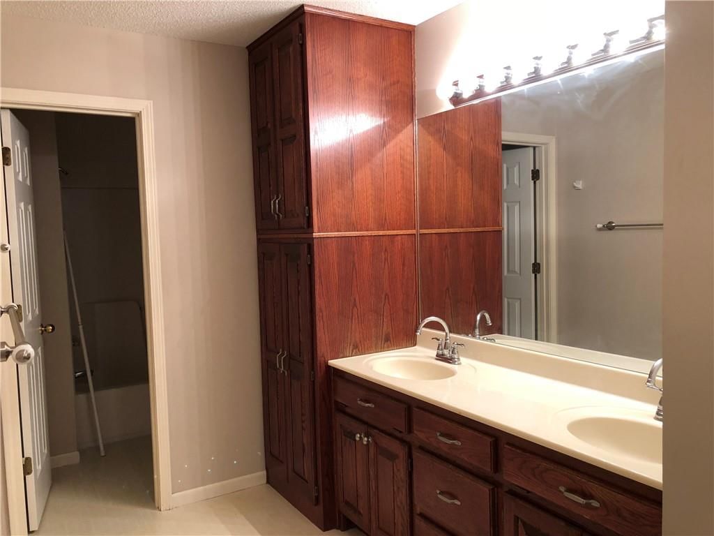 2811 Spring Garden Street — photo 5