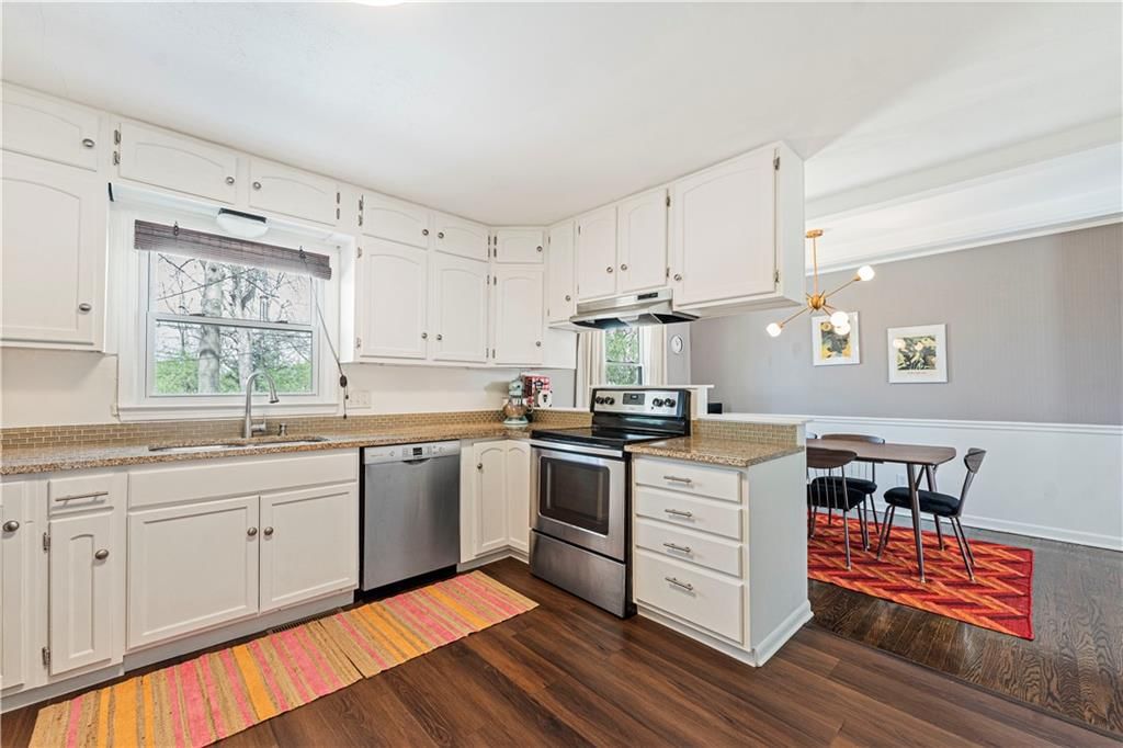 10000 Tracy Avenue — photo 14