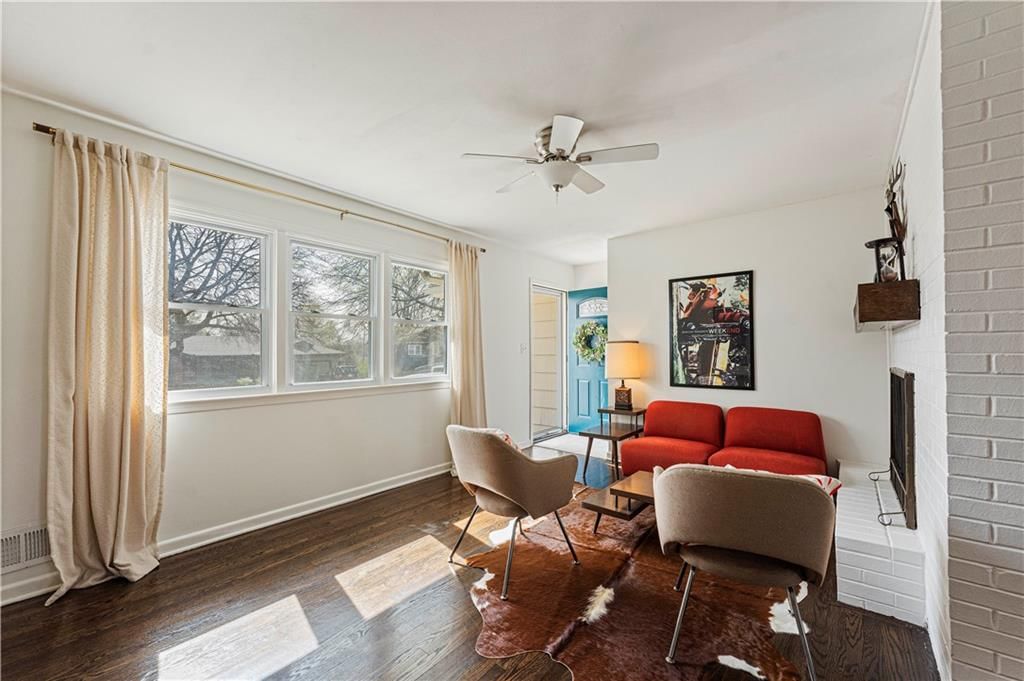 10000 Tracy Avenue — photo 4