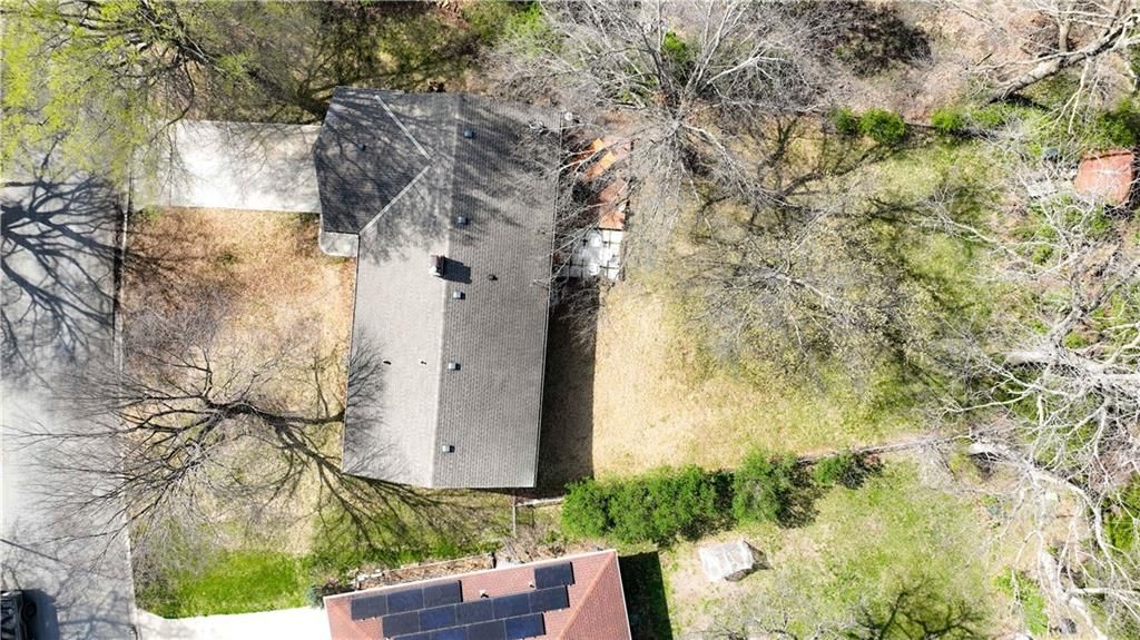10000 Tracy Avenue — photo 41