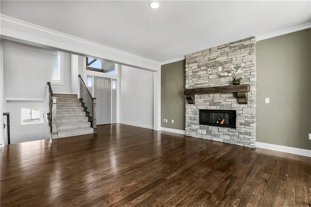 9207 W 177th Terrace — photo 5
