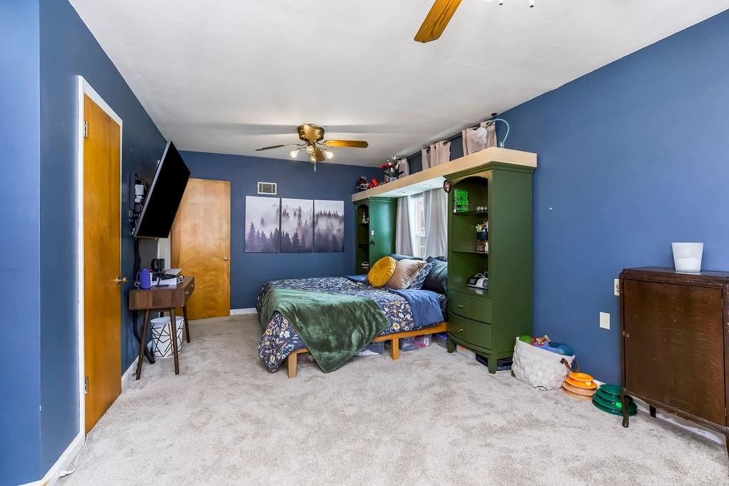 5330 N Spruce Avenue — photo 15