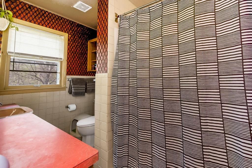 5330 N Spruce Avenue — photo 16