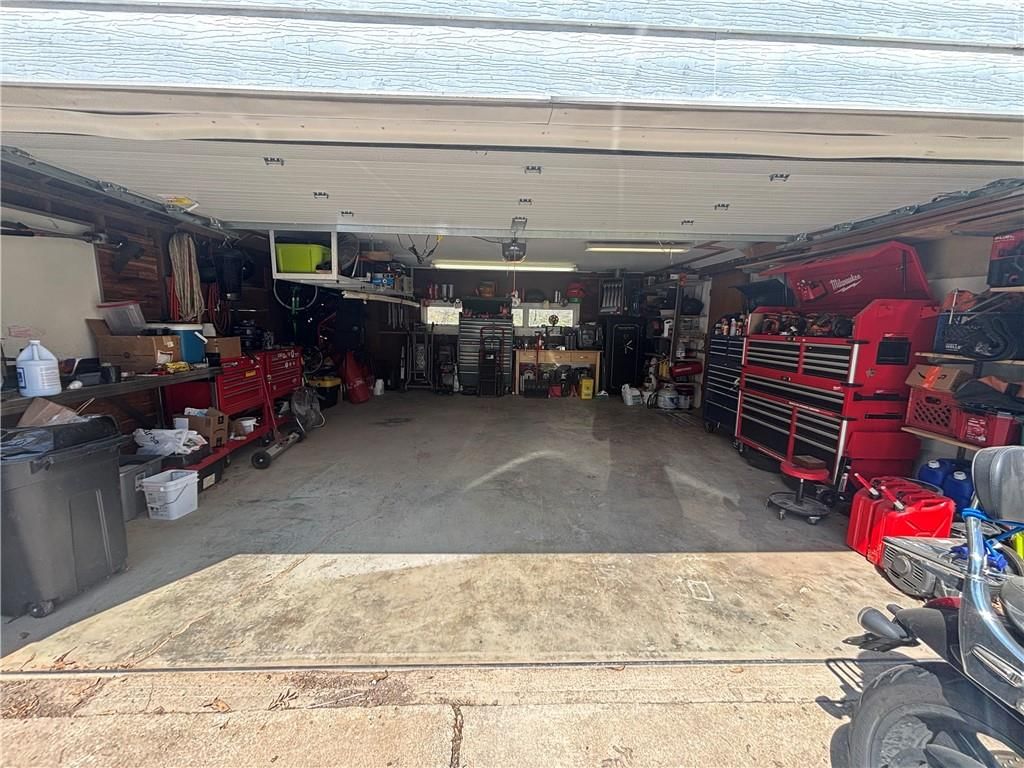 5330 N Spruce Avenue — photo 30