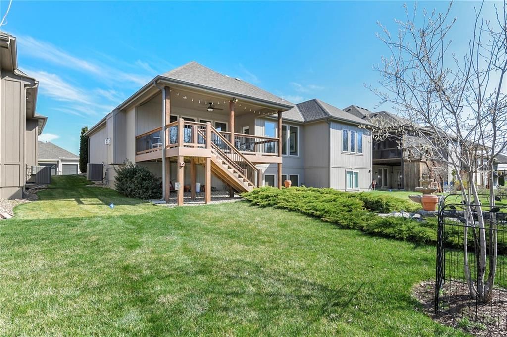 1699 NE Parkwood Drive — photo 46