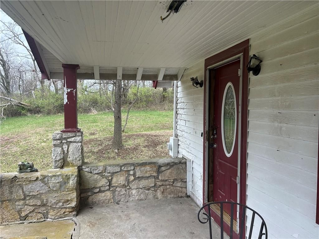 12932 Shoemaker Road — photo 4