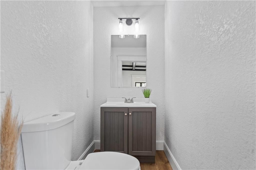 1621 S Hedges Avenue — photo 11
