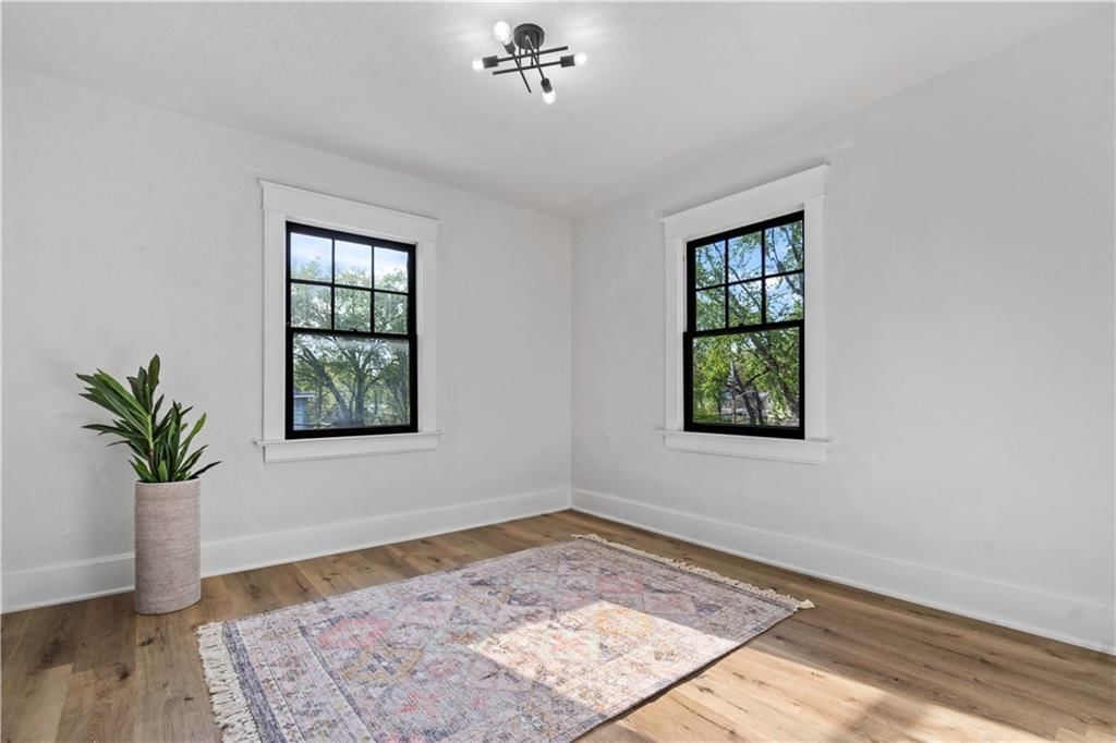 1621 S Hedges Avenue — photo 15