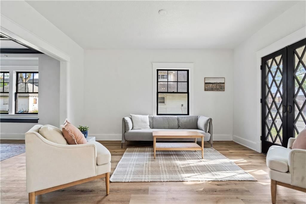 1621 S Hedges Avenue — photo 4