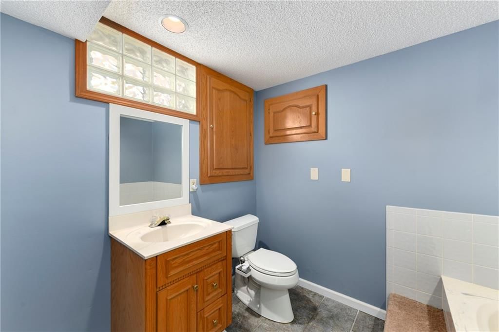 8007 NW 70th Street — photo 17