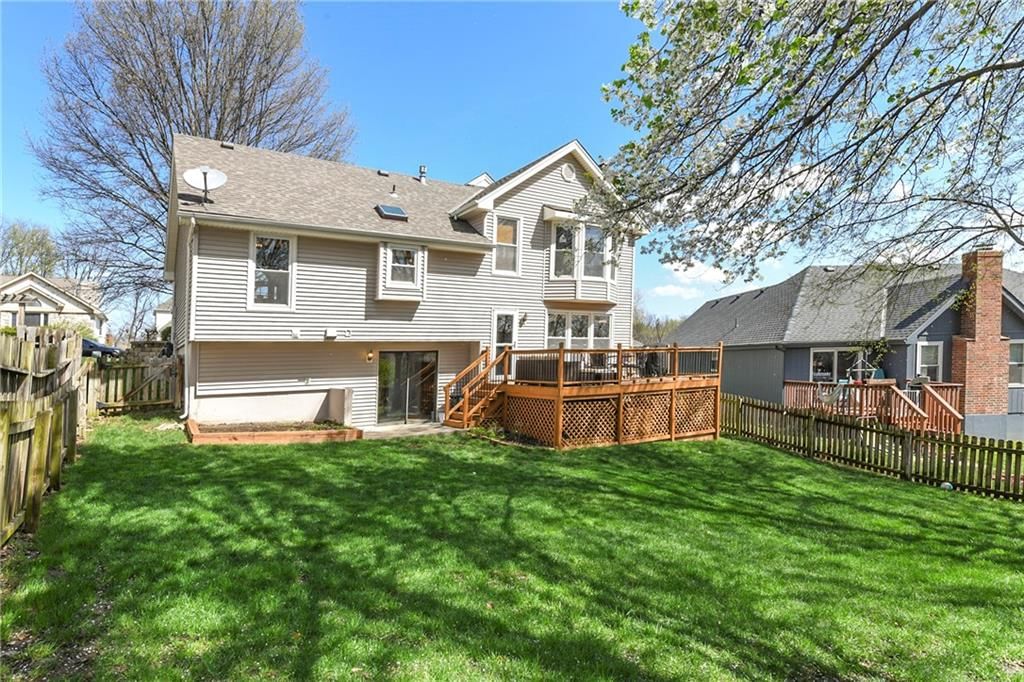 8007 NW 70th Street — photo 30