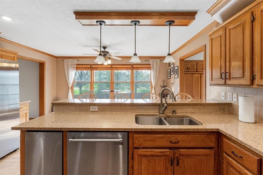 801 NE Jamestown Court — photo 15