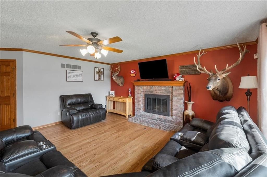 801 NE Jamestown Court — photo 18