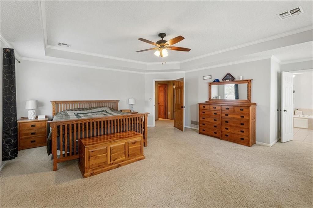 801 NE Jamestown Court — photo 24