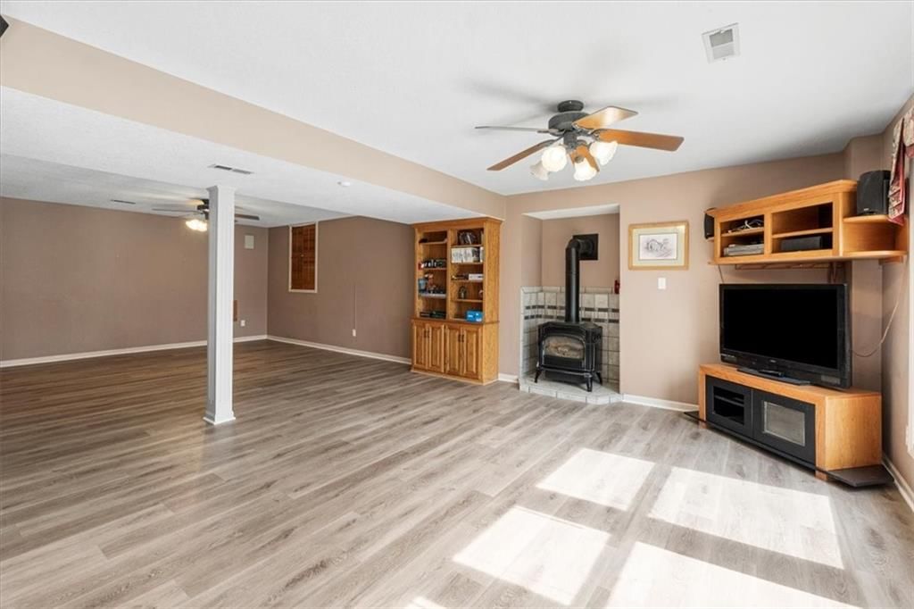 801 NE Jamestown Court — photo 34