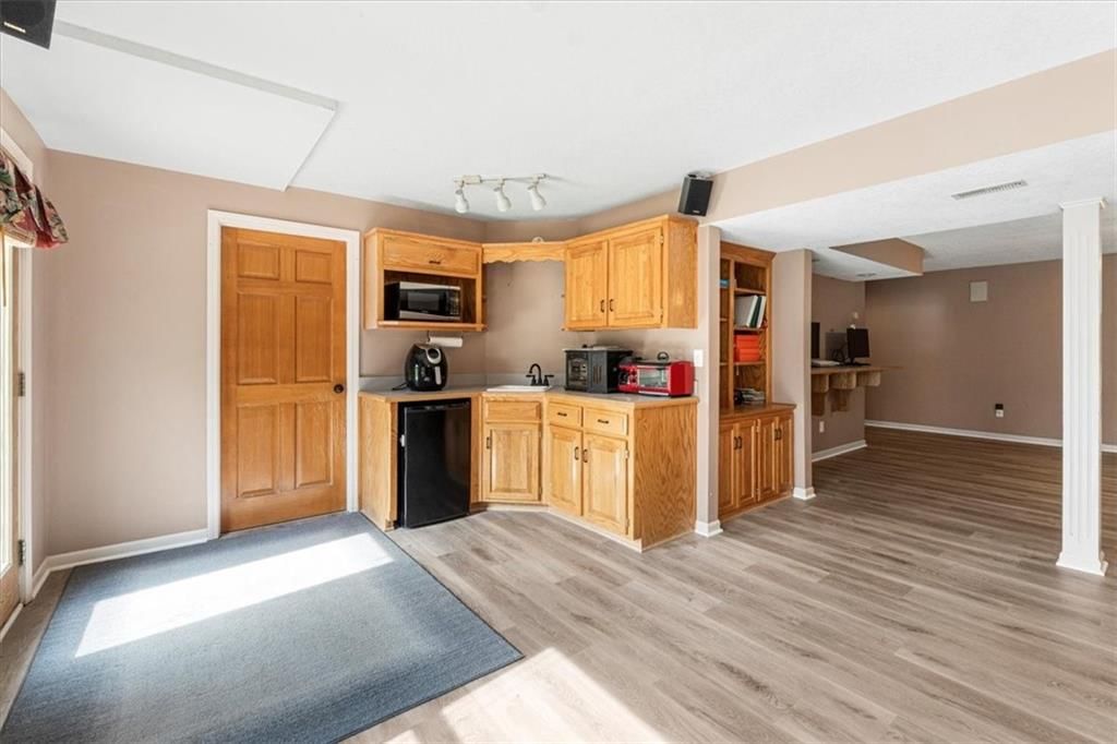 801 NE Jamestown Court — photo 35