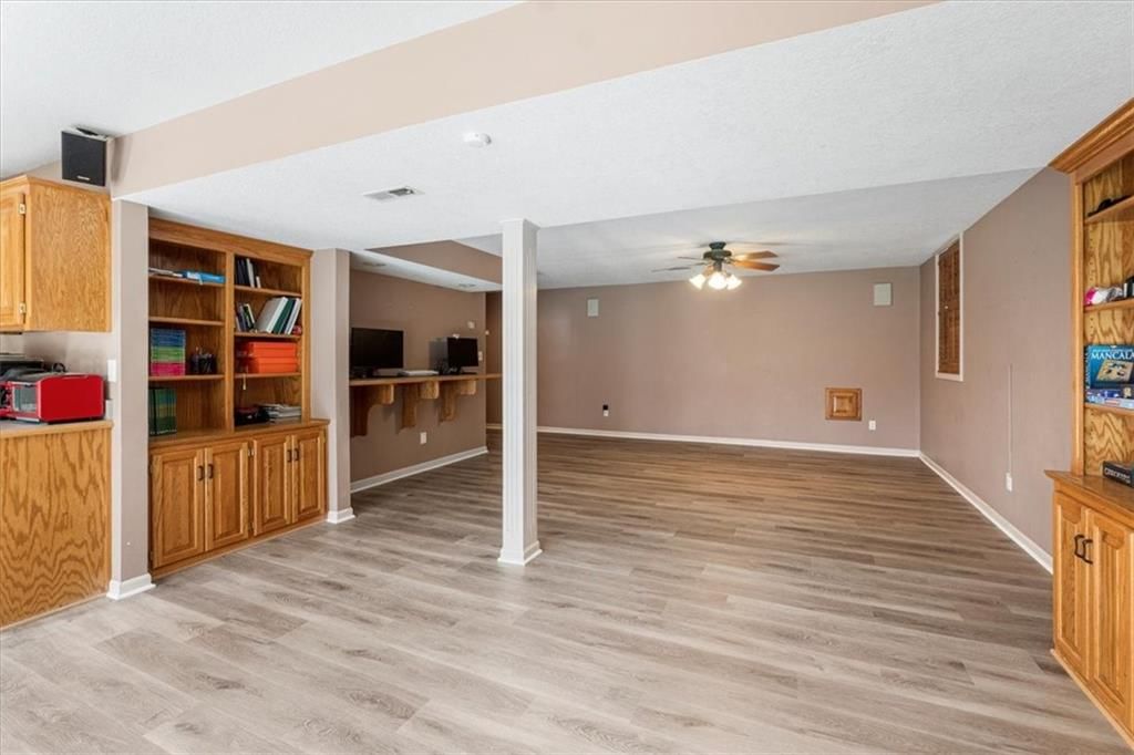 801 NE Jamestown Court — photo 36