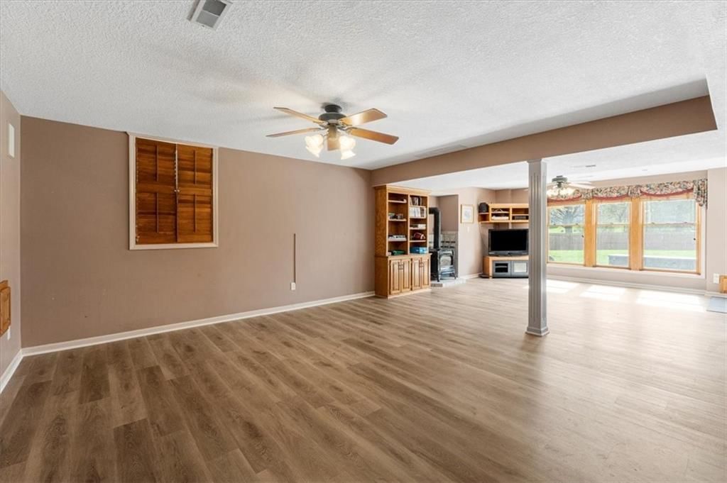 801 NE Jamestown Court — photo 42