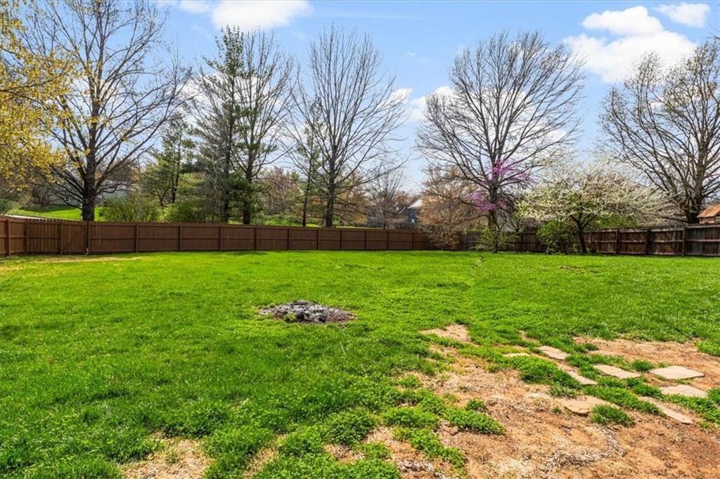 801 NE Jamestown Court — photo 45
