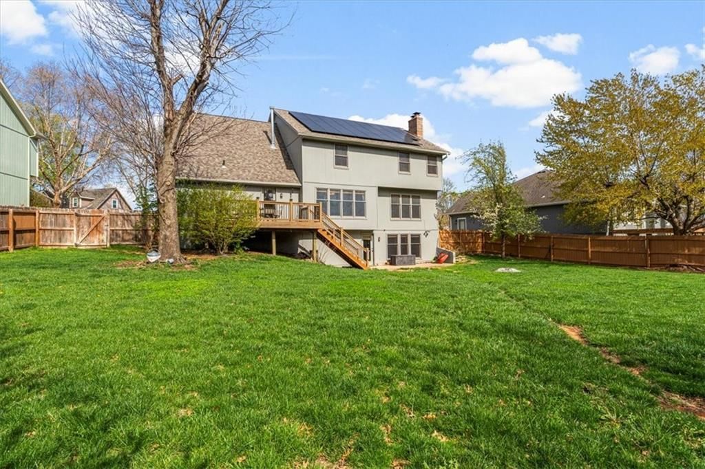 801 NE Jamestown Court — photo 47