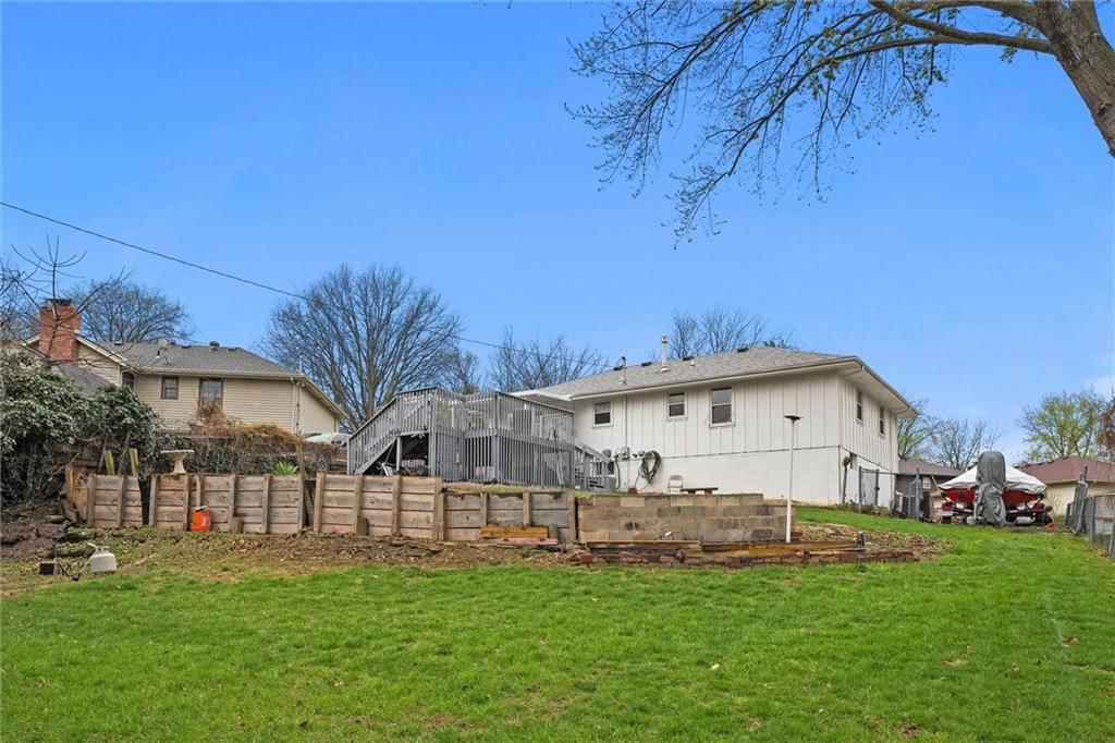 329 S Shrank Avenue — photo 28