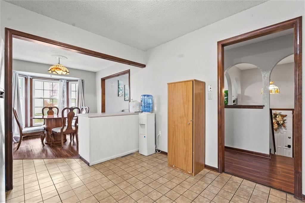 329 S Shrank Avenue — photo 10