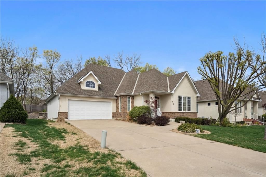 416 SW WINTERGARDEN Drive — photo 2
