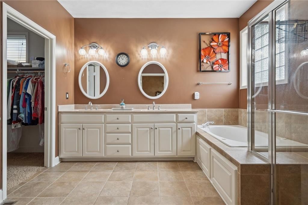 416 SW WINTERGARDEN Drive — photo 17