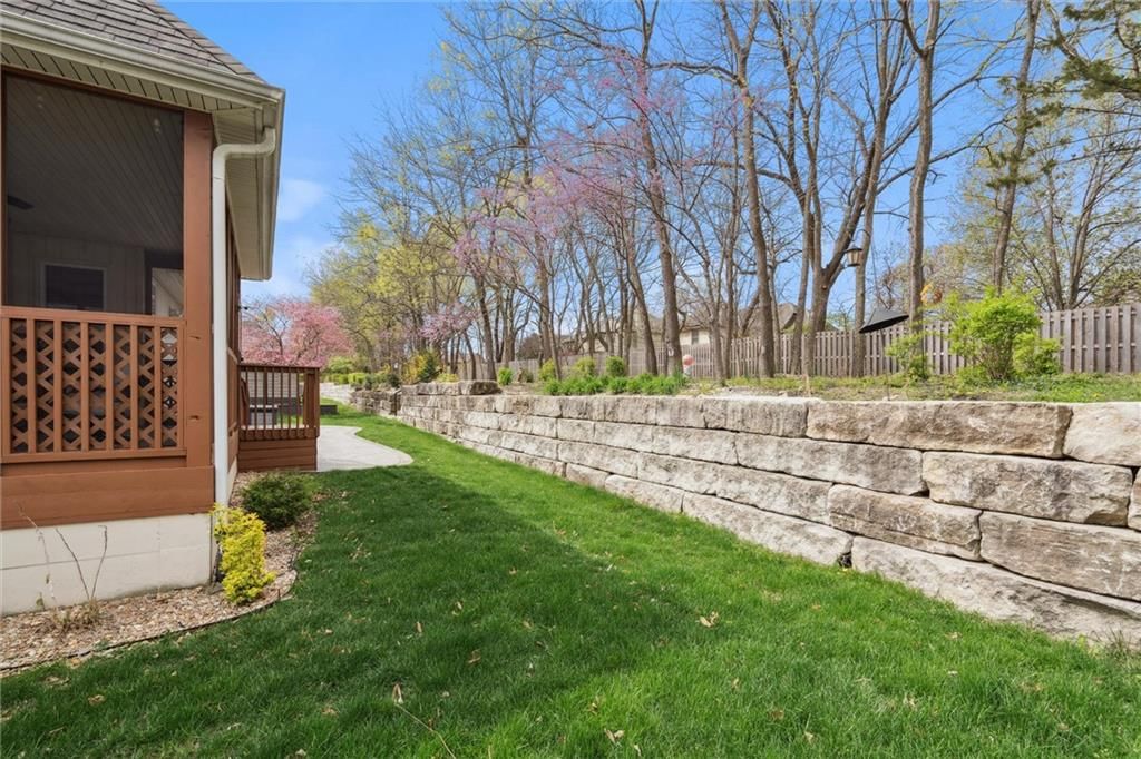 416 SW WINTERGARDEN Drive — photo 28