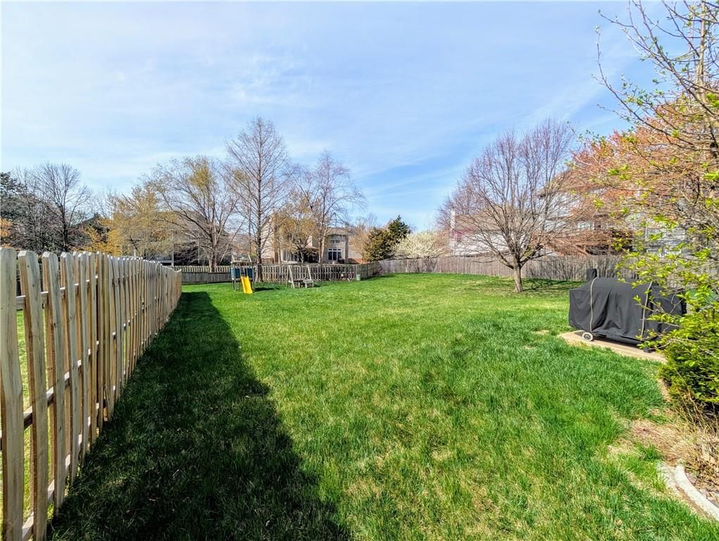 8815 W 128th Street — photo 5