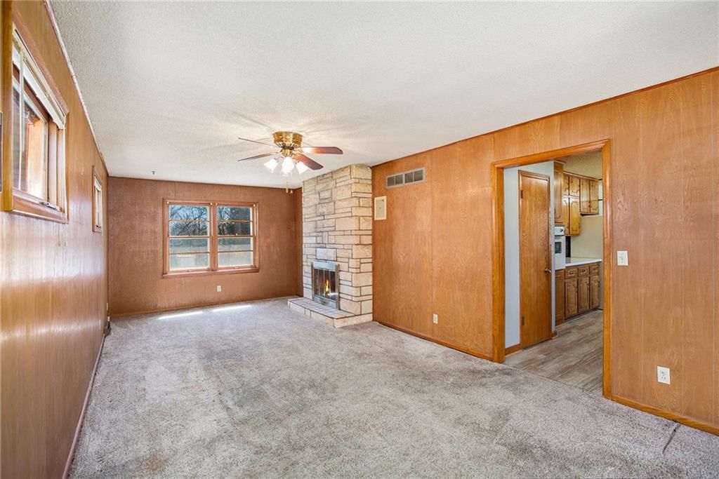 625 Edwardsville Drive — photo 17