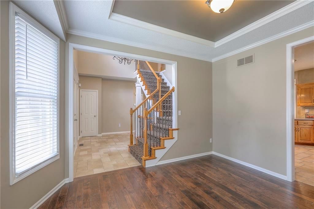 16044 W 160th Terrace — photo 7