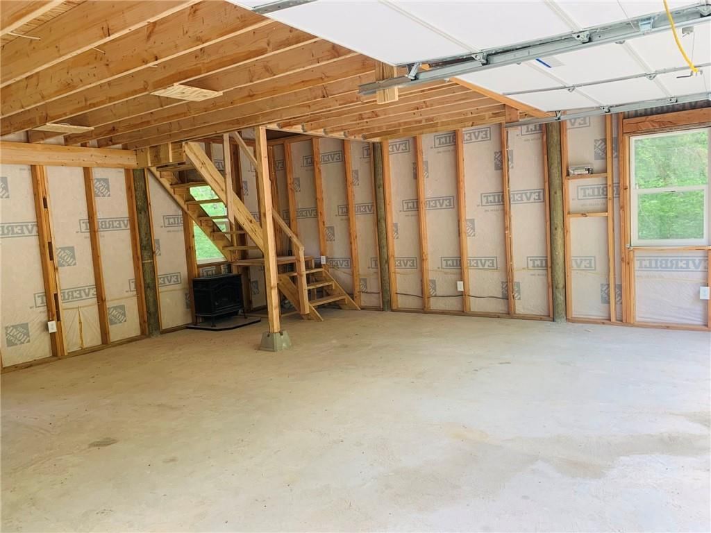 166 SE Lakeside Drive — photo 5