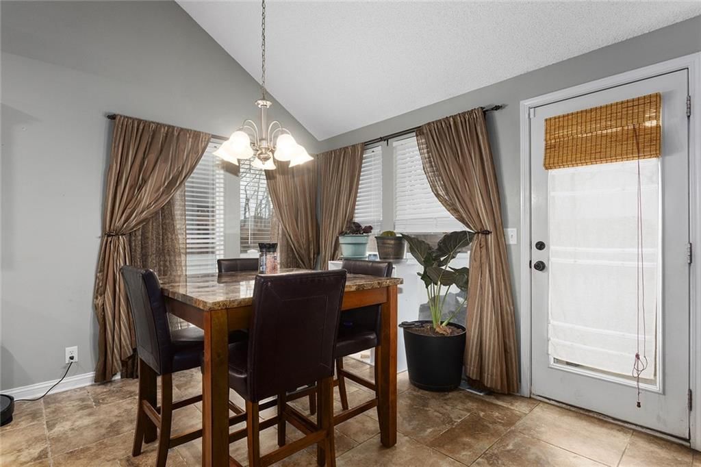 1509 NW Nicholas Drive — photo 8