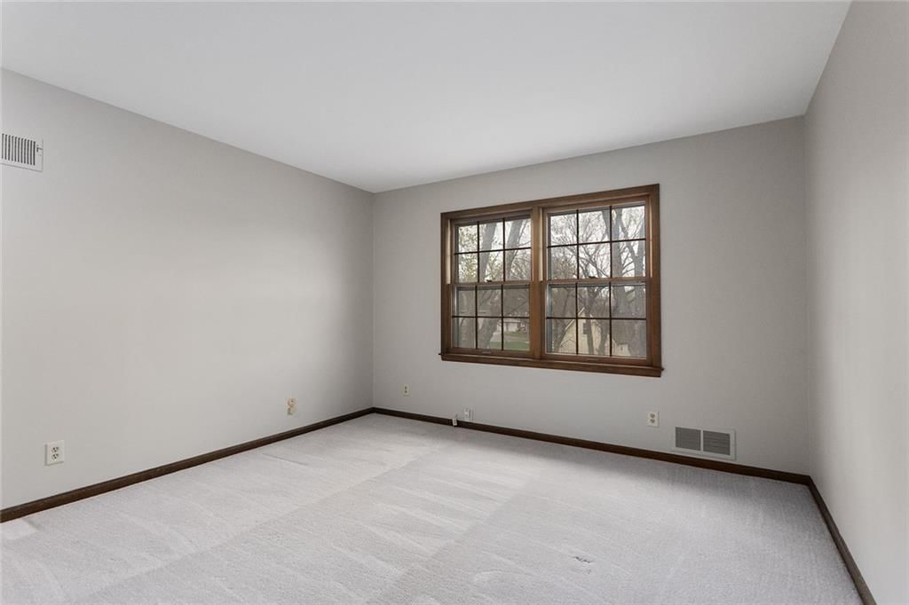 3516 NE Kingwood Place — photo 27