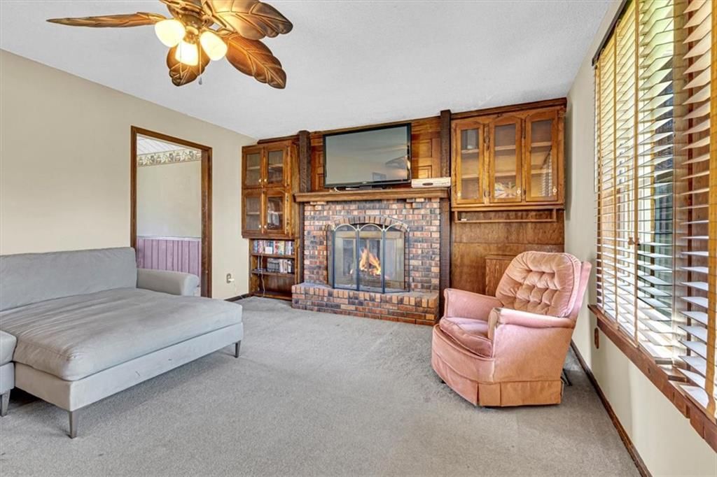 702 Walnut Street — photo 9