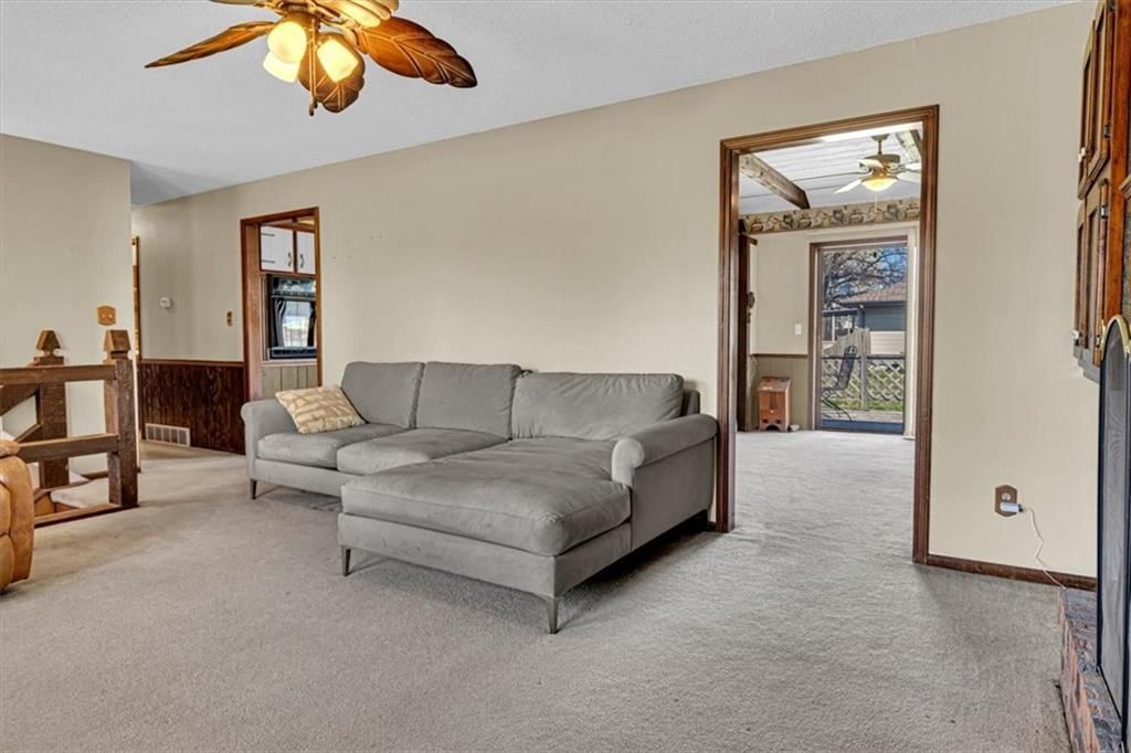 702 Walnut Street — photo 10