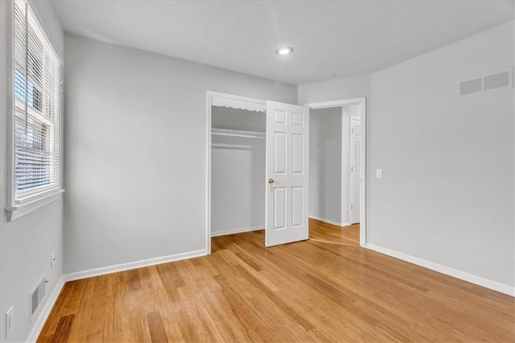 8221 Hamilton Drive — photo 10