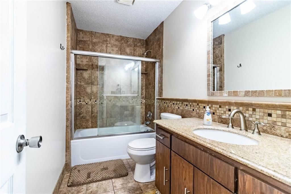 1002 Chelsea Court — photo 10