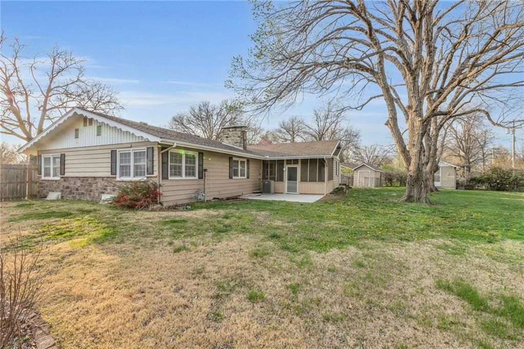 1445 S Maple Street — photo 34