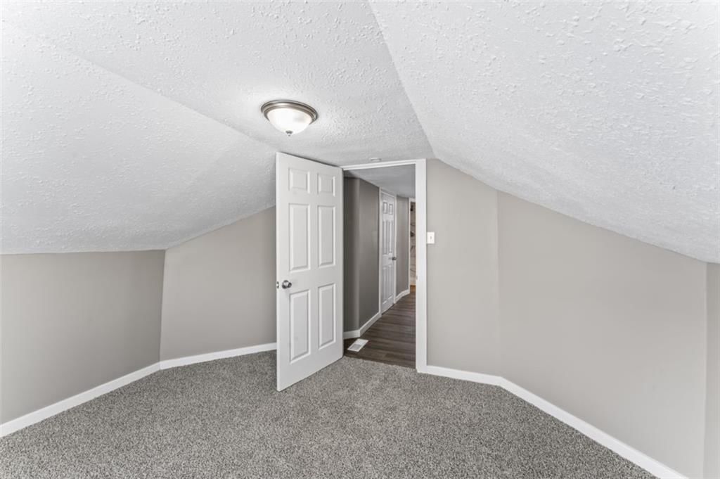 314 Grand Avenue — photo 14