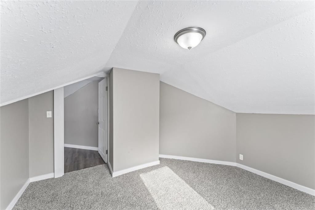 314 Grand Avenue — photo 17