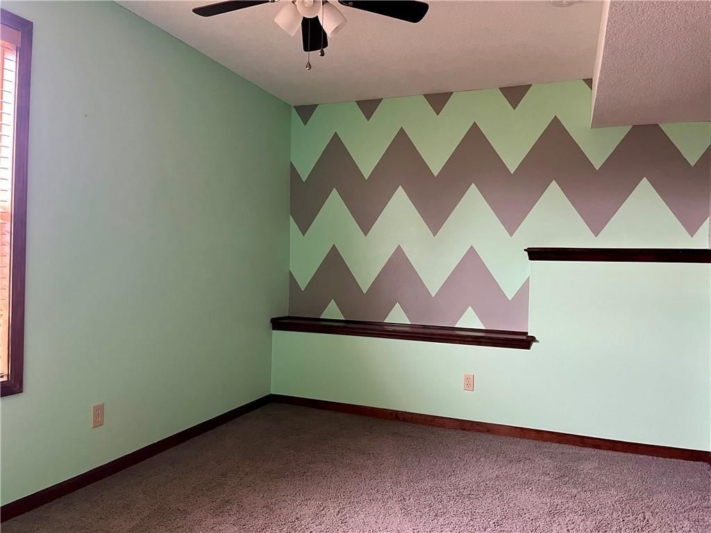 908 Cedar Court — photo 34