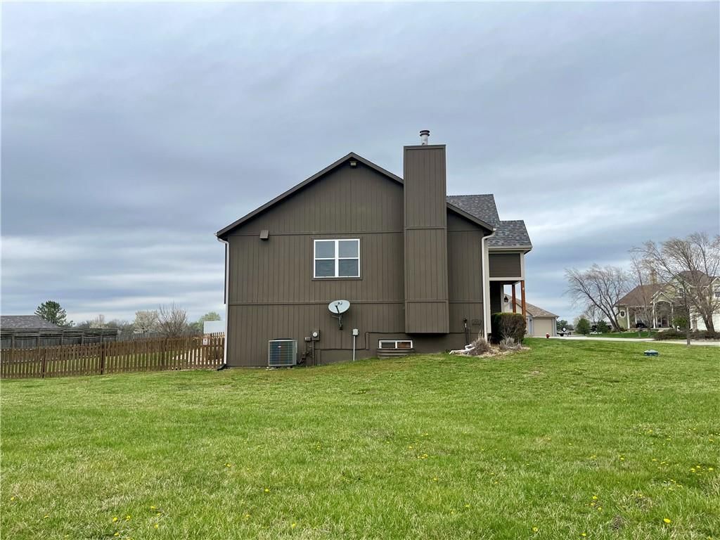 908 Cedar Court — photo 10