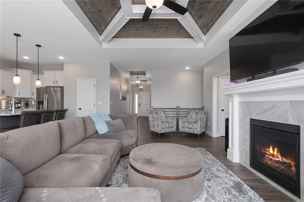 4036 NW Eclipse Place — photo 4